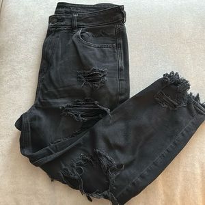 Black Distressed Strigid Mom Jeans